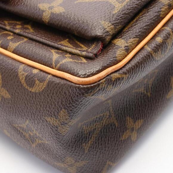 LOUIS VUITTON Brown Monogram Leather Shoulder Bag - Picture 7 of 9